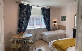 Deluxe Three Bed Bnb In Henley-On-Thames Near Station River & Town Centre